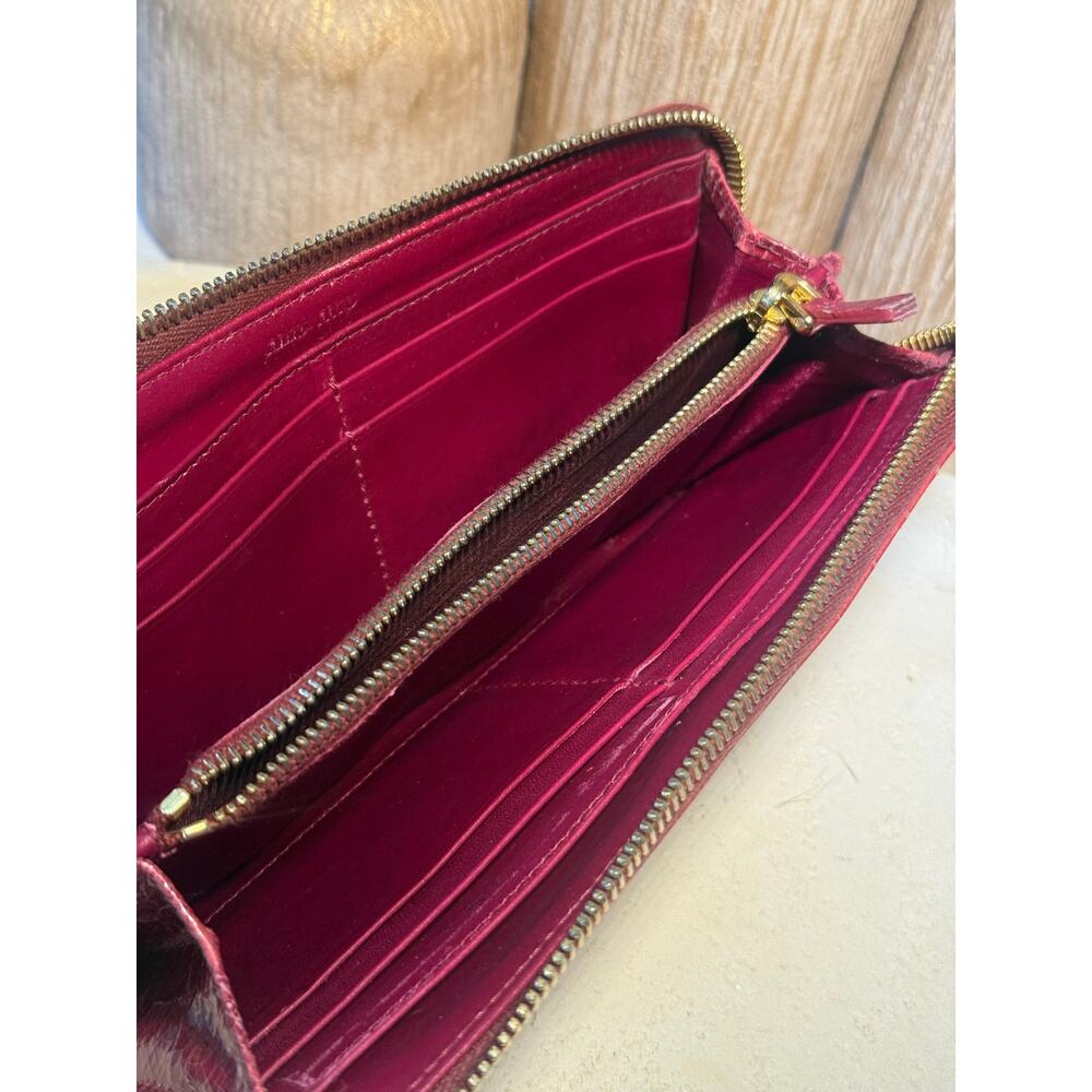 Miu Miu St. Cocco Lux Crocodile-Embossed Zip-Around - Picture 7 of 8